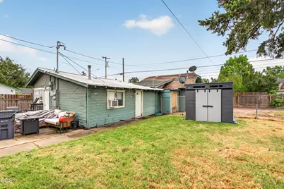 625 W Jackson Street, Medford, OR 97501 - Photo 19