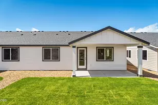 895 SE Starview Ave, Madras, OR 97741 - Photo 27