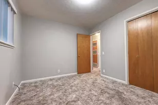 1921 Regina Way, Grants Pass, OR 97527 - Photo 13