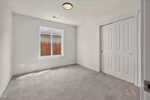 339 SW 29th St, Redmond, OR 97756 - Photo 7