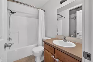 339 SW 29th St, Redmond, OR 97756 - Photo 21