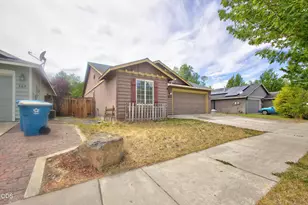 339 SW 29th St, Redmond, OR 97756 - Photo 33