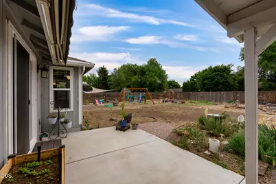 2284 NW 13th Street, Redmond, OR 97756 - Photo 33