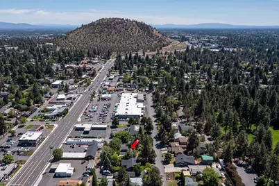 636 NE Irving Avenue, Bend, OR 97701 - Photo 31