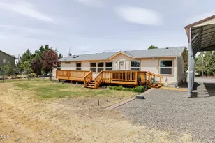 8664 SW Sisters View Pl, Terrebonne, OR 97760 - Photo 9
