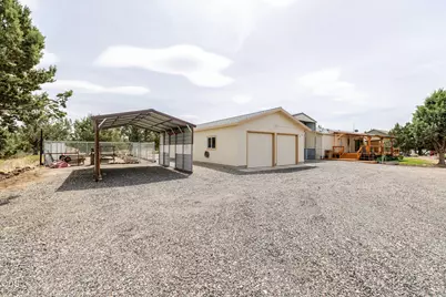 8664 SW Sisters View Place, Terrebonne, OR 97760 - Photo 7