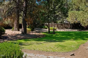 20825 Chloe Ln, Bend, OR 97702 - Photo 11