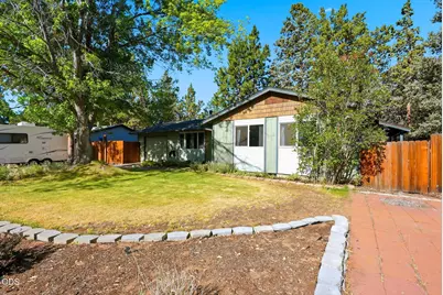 823 SE Polaris Court, Bend, OR 97702 - Photo 3
