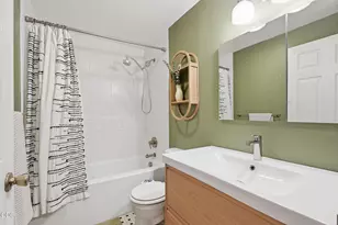 823 SE Polaris Ct, Bend, OR 97702 - Photo 17