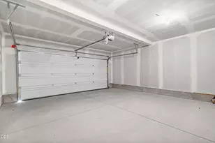 894 SE Starview Ave, Madras, OR 97741 - Photo 29