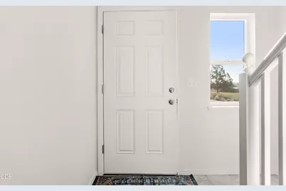 894 SE Starview Avenue, Madras, OR 97741 - Photo 3