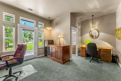155 Kingsgate Way, Grants Pass, OR 97527 - Photo 29