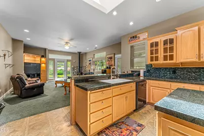 155 Kingsgate Way, Grants Pass, OR 97527 - Photo 21