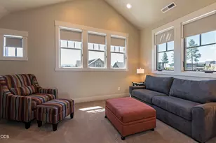 19238 Solomon Dr, Bend, OR 97702 - Photo 15