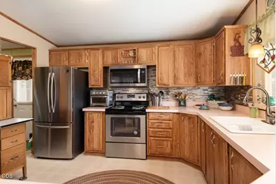 5063 S Highway 97 #UNIT 1, Redmond, OR 97756 - Photo 11