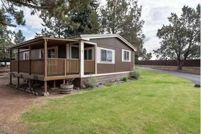 5063 S Highway 97 #UNIT 1, Redmond, OR 97756 - Photo 3