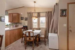 5063 S Hwy 97, Redmond, OR 97756 - Photo 9