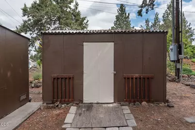 5063 S Highway 97 #UNIT 1, Redmond, OR 97756 - Photo 21