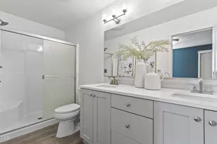 2547 NE Purcell Blvd, Bend, OR 97701 - Photo 17