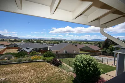 7846 Donegal Avenue, Klamath Falls, OR 97603 - Photo 9