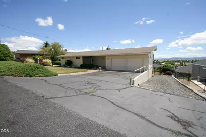 7846 Donegal Avenue, Klamath Falls, OR 97603 - Photo 3