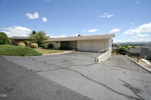 7846 Donegal Ave, Klamath Falls, OR 97603 - Photo 3