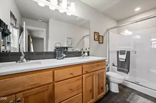 1238 NW Seehale Ave, Prineville, OR 97754 - Photo 21