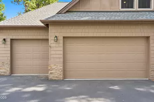 17169 Kingsburg Rd, Bend, OR 97707 - Photo 5