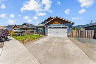 2130 SE Kayleigh Way, Grants Pass, OR 97526 - Photo 29