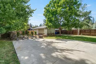 20001 McClellan Rd, Bend, OR 97702 - Photo 21