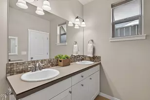 20768 SE Helen Lane, Bend, OR 97702 - Photo 23