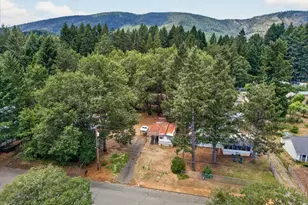 126 S Kerby Ave, Cave Junction, OR 97523 - Photo 21