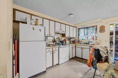 912 Olympic Avenue, Medford, OR 97504 - Photo 15