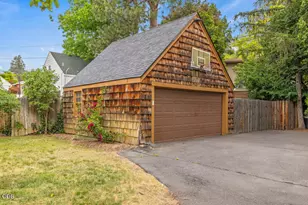 1527 Pacific Terrace, Klamath Falls, OR 97601 - Photo 9