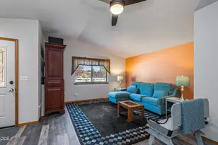 990 SE 2nd St, Prineville, OR 97754 - Photo 3