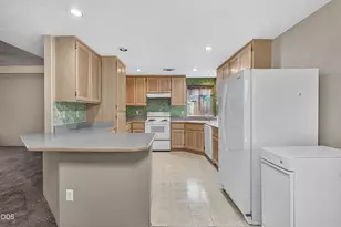 1764 Sandpiper Dr, Medford, OR 97501 - Photo 9