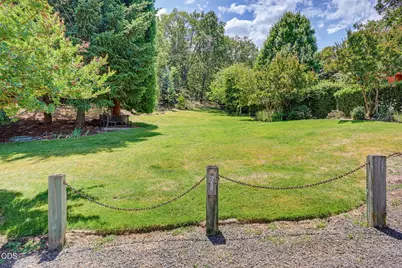 425 Merrill Circle, Ashland, OR 97520 - Photo 33