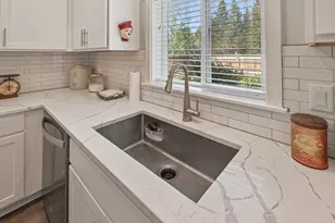 16512 Pne Crk Dr, La Pine, OR 97739 - Photo 23