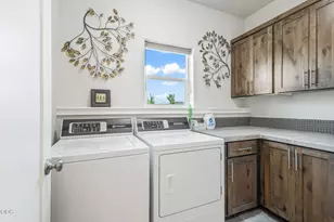 4898 SW Zenith Ave, Redmond, OR 97756 - Photo 25