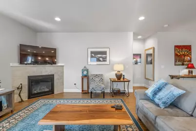 4898 SW Zenith Avenue, Redmond, OR 97756 - Photo 7