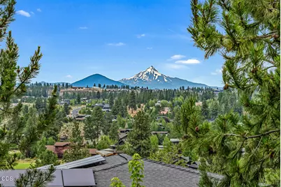 19432 Kemple Drive, Bend, OR 97702 - Photo 15