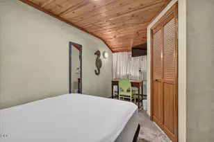 70 Fair Oaks Dr, Medford, OR 97504 - Photo 27