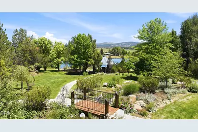 24624 Schaupp Road, Klamath Falls, OR 97603 - Photo 11