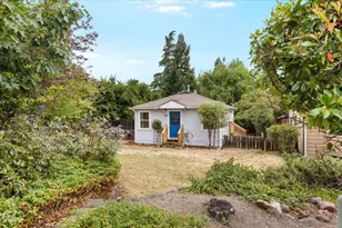 363 E Hersey St, Ashland, OR 97520 - Photo 3