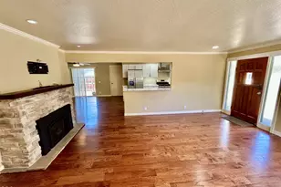 1024 NW Hawthorne Ave, Grants Pass, OR 97526 - Photo 9