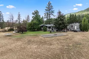 555 Grouse Creek Rd, Grants Pass, OR 97526 - Photo 35