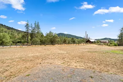 555 Grouse Creek Road, Grants Pass, OR 97526 - Photo 39