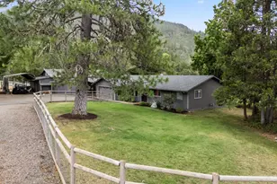 555 Grouse Creek Rd, Grants Pass, OR 97526 - Photo 1