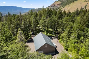 1700 Tyler Creek Rd, Ashland, OR 97520 - Photo 55