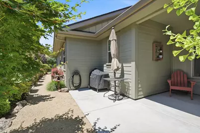 566 Canterwood Drive, Medford, OR 97504 - Photo 31